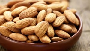 benefits of eating almonds for skin and hair